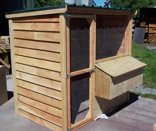 Name:  medium wood hen house8_JPG.jpg
Views: 219136
Size:  41.7 KB