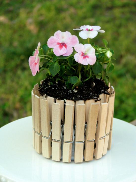356196d1356016221-clothes_pin_picket_fence_flower_pot.jpg