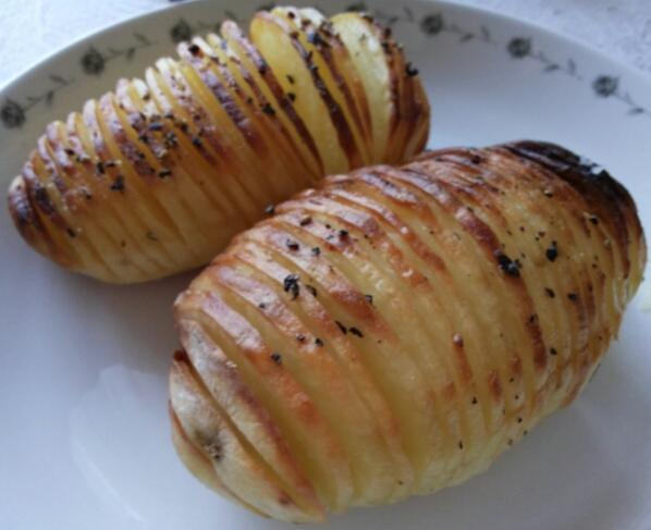 Name:  Baked Potatoes Armadillo .jpg
Views: 529
Size:  31.9 KB