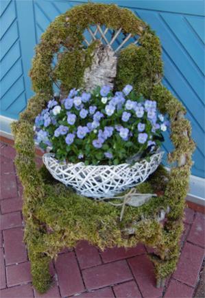 Name:  Stuhl_Blumen.jpg
Views: 2017
Size:  30.6 KB