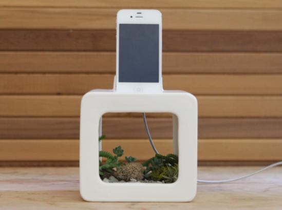 Name:  Bloombox-Kickstarter-Projekt-iPhone-Dock-und-Blumentopf.jpg
Views: 1663
Size:  18.2 KB