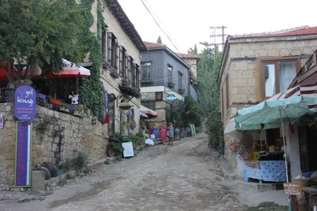 Name:  Ky i I.jpg
Views: 1409
Size:  51.7 KB