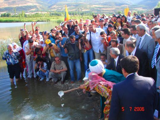 Name:  aksehirgolu1.jpg
Views: 10986
Size:  44.7 KB