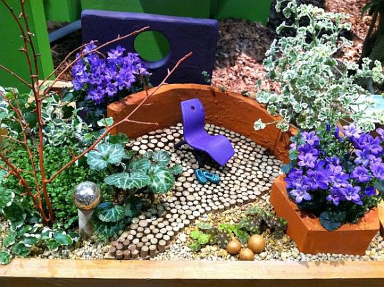 Name:  miniature-garden-looks-like-colorful-park.jpg
Views: 2561
Size:  72.9 KB
