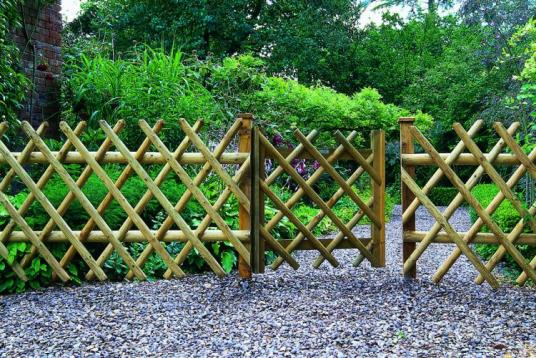 Name:  fd38a-diamond-fence-gate-1.jpg
Views: 26146
Size:  72.3 KB