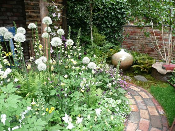 Name:  courtyard_gdn2.jpg
Views: 26763
Size:  73.5 KB