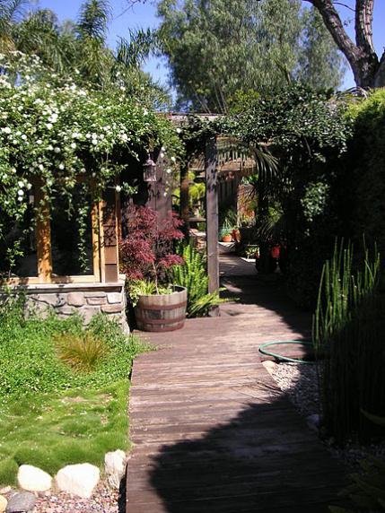 Name:  house and cat 062.jpg
Views: 9447
Size:  67.6 KB