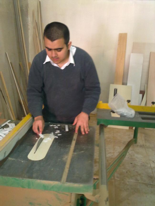 Name:  100320122127.jpg
Views: 729
Size:  47.9 KB