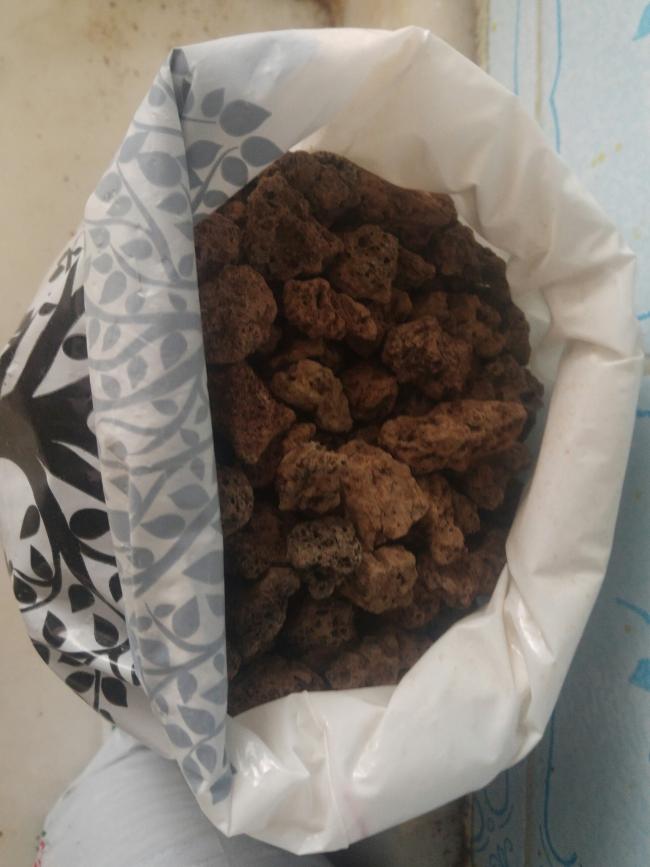 Name:  20170414_140145-1.jpg
Views: 898
Size:  52.0 KB